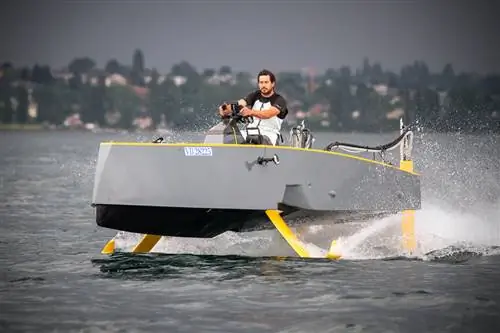 Яхта Hydros HY-X