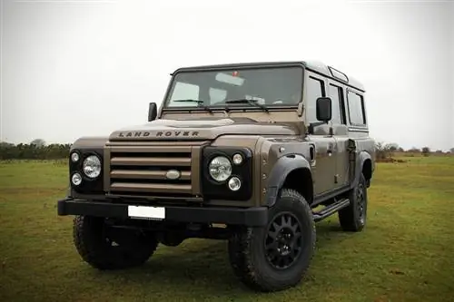Land Rover Defender с двигателем LS3 мощностью 430 л.с. от Wildcat