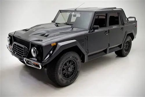 1990 Lamborghini LM002 Рэмбо Ламбо