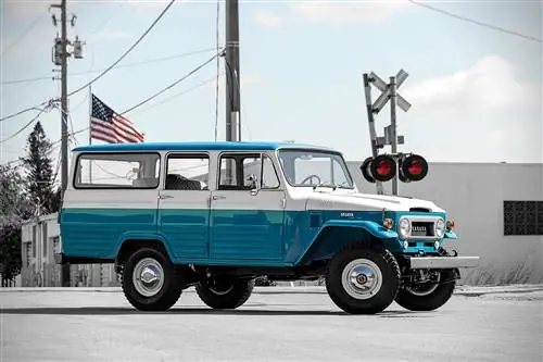 1967 Toyota FJ45LV от The FJ Company