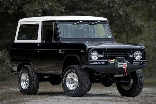 Блок аукциона: Ford Bronco 1972 года