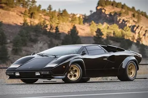 Аукционный блок: Lamborghini Countach LP400 S Series 1979 года выпуска