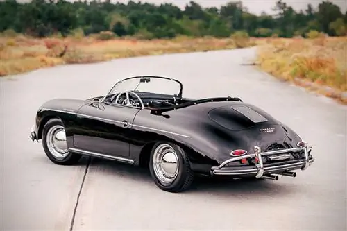 Блок аукциона: Porsche Speedster 1957 года