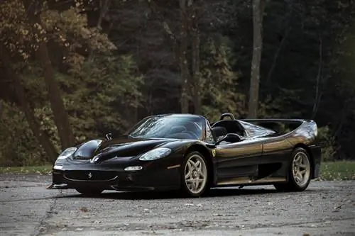 Аукционный блок: Ferrari F50 1995 года выпуска