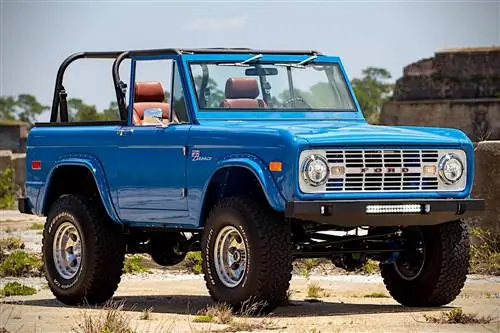 Блок аукциона: Ford Bronco 1976 года