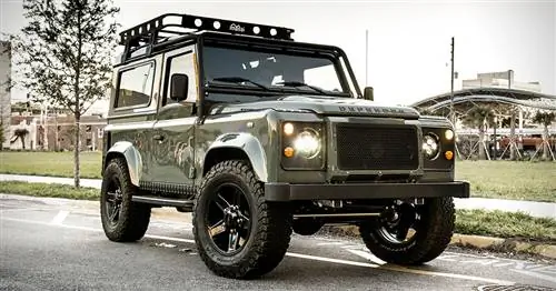 Land Rover Defender &8220;проект 13&8221; по ДЭК