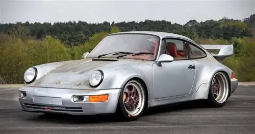 Аукционный блок: Нетронутый Porsche 911 Carrera RSR 1993 года выпуска