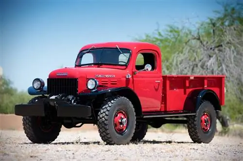 Блок аукциона: Dodge Power Wagon 1947 года