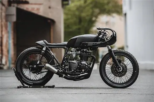 1973 Honda CB550 ‘Черная Мамба’ Хуки Ко