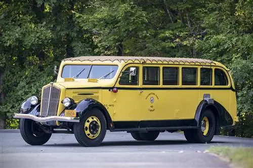 1937 White Motor Co. Экскурсионный автобус по Йеллоустонскому парку