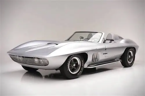 Аукционный блок: Chevrolet Corvette Fiberfab Centurion 1958 года