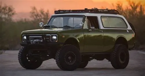 Блок аукциона: 1977 International Scout II Traveler