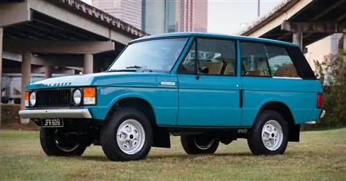 Блок аукциона: Land Rover Range Rover 1976 года