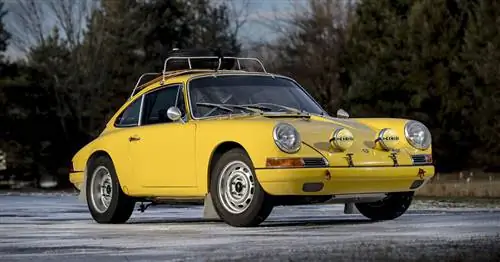Блок аукциона: 1967 Porsche 911 2.0 S Rally