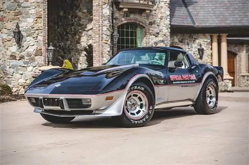 Блок аукциона: Indy 500 Pace Cars