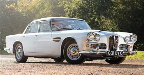 Блок аукциона: Aston Martin Lagonda Rapide 1962 года выпуска