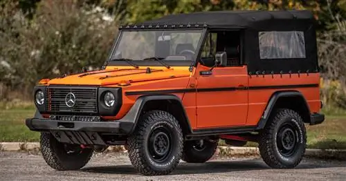 Блок аукциона: Mercedes-Benz 240 GD 1987 г