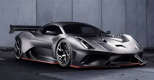 Преобразование суперкара Brabham BT62 в соответствие с требованиями дорожного движения
