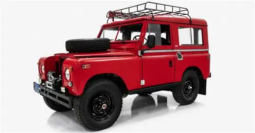 1971 Land Rover Series IIA от Classic Car Studio