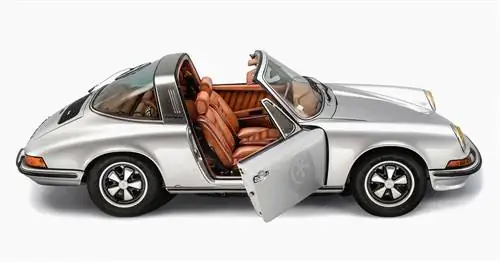 Блок аукциона: 1973 Porsche 911 Targa 2.4 S