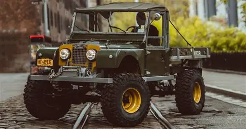 Современный портрет Land Rover’s Iconic Series One