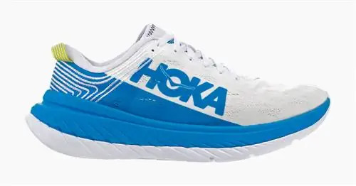 Добейтесь мирового рекорда в беге на 100 км с HOKA One One’s Carbon X Runners