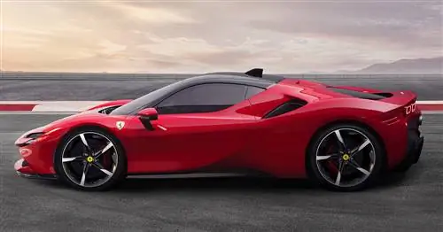 Ferrari ошеломляет автомобильный мир своим самым быстрым серийным автомобилем