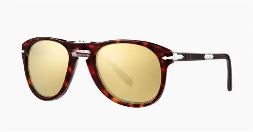 Эти солнцезащитные очки Steve McQueen Persol имеют линзы с покрытием из 24-каратного золота