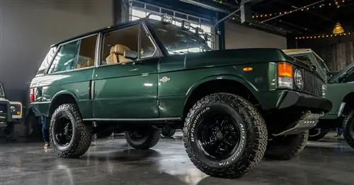 Legacy Overland призывает к 3 эпохам Range Rover для этого классического V8
