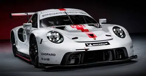 Porsche’s 515HP 911 RSR готов доминировать на гоночной трассе
