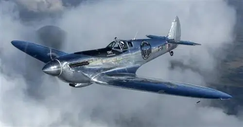 Этот отреставрированный истребитель Spitfire времен Второй мировой войны совершит кругосветное путешествие