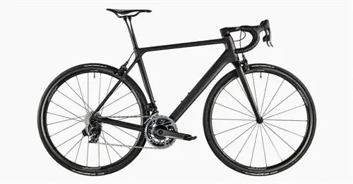 Доминируйте на прямой с шоссейным велосипедом Canyon’s Carbon Fibre EVO