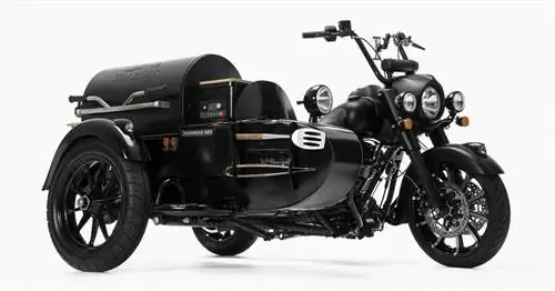 Приготовьте гриль на ходу с этим мотоциклом с коляской Indian x Traeger