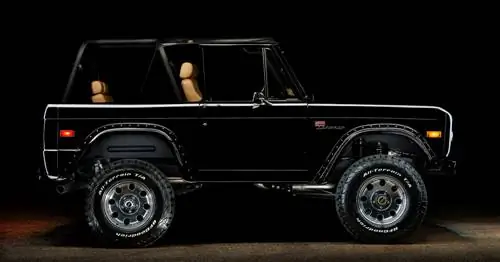 Velocity Restorations теперь предлагает готовые к вождению Restomod Broncos
