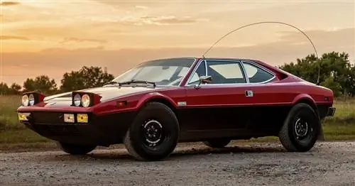 Аукционный блок: Ferrari 308 GT4 Safari 1975 года