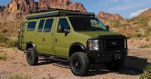 Эти модификации фургона Ford Camper мощностью 305 л.с. облегчают приключения