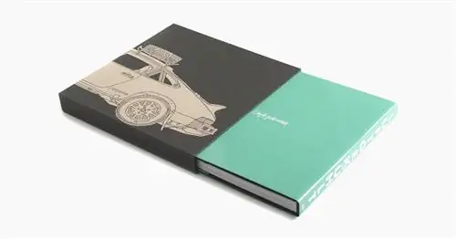 Деус рассказывает об элитном клубе Porsche в этой 120-страничной книге о журнальном столике