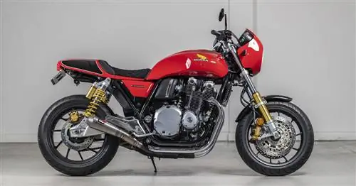 Honda отмечает 50-летие CB750’s гоночным ретро-байком