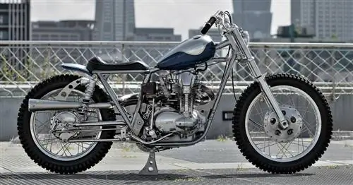 Этот изготовленный на заказ боббер Kawasaki был создан для острых ощущений на дороге