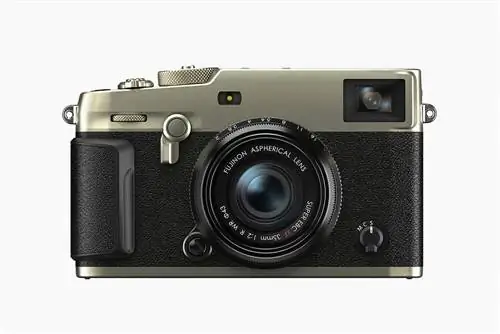 Цифровая камера Fujifilm’s 26.1MP X-Pro3 сочетает в себе современные технологии и винтажный стиль