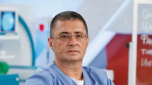 Известный врач бьет тревогу о новой, большей опасности для человечества от коронавируса