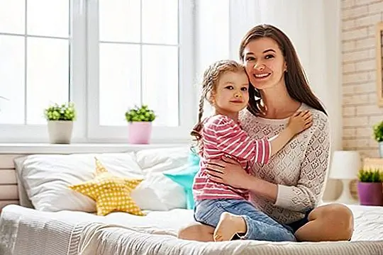 Мама из двух суннитов Адамс считает, что расширенное питание - это то, что естественно приходит к вам как мама; Мама из двух суннитов Адамс считает, что расширенное питание - это то, что естественно приходит к вам как мама;