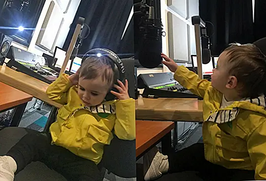 Мои родители тоже очень помогли, подошли к своим выходным дням, чтобы посмотреть, как Лео, а я и Дилан либо пошли в библиотеку, либо учились дома. Мои родители тоже очень помогли, подошли к своим выходным дням, чтобы посмотреть, как Лео, а я и Дилан либо пошли в библиотеку, либо учились дома.
