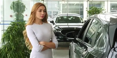 Цены на подержанные автомобили все еще падают, но постарайтесь учесть эти 4 вещи перед покупкой