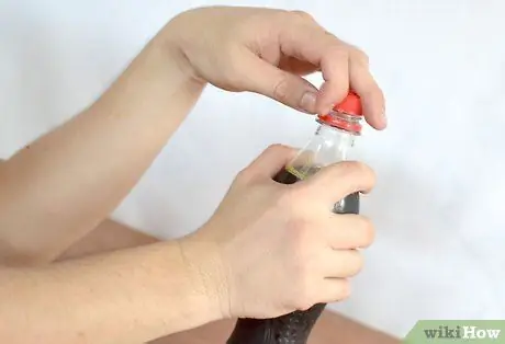 Откройте Shaken Soda Step 11 Bullet 1