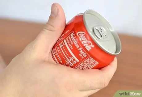 Откройте коктейль с содовой, шаг 4 Откройте коктейль с содовой, шаг 4