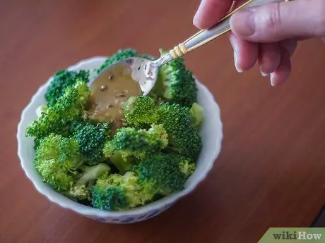 Ешьте сырую брокколи, шаг 6 Ешьте сырую брокколи, шаг 6