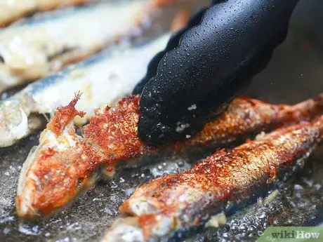Приготовьте жареные сардины по-керальски (Чала Варутату) Шаг 8 Приготовьте жареные сардины по-керальски (Чала Варутату) Шаг 8