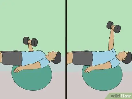 Жим гантелей от груди с мячом в балансе Step 8 Жим гантелей от груди с мячом в балансе Step 8