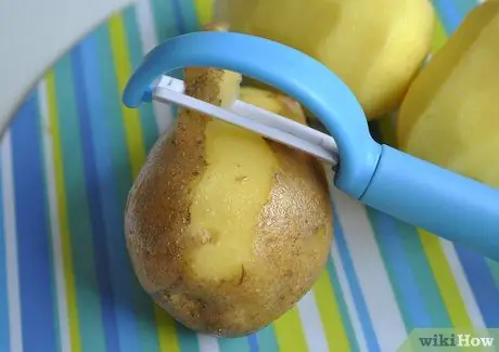 Приготовить вареники из картофеля и сыра, шаг 1 Приготовить вареники из картофеля и сыра, шаг 1